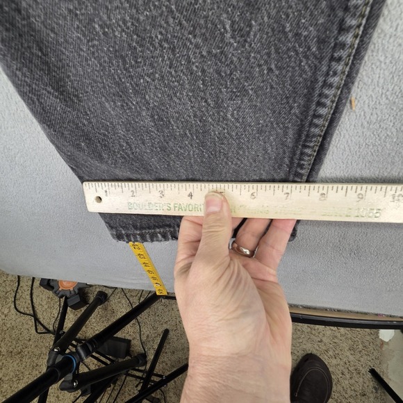 Vintage Levis 501 Jeans Mens Straight Button Fly USA 90s Distressed Fits 30x30 - Picture 4 of 16